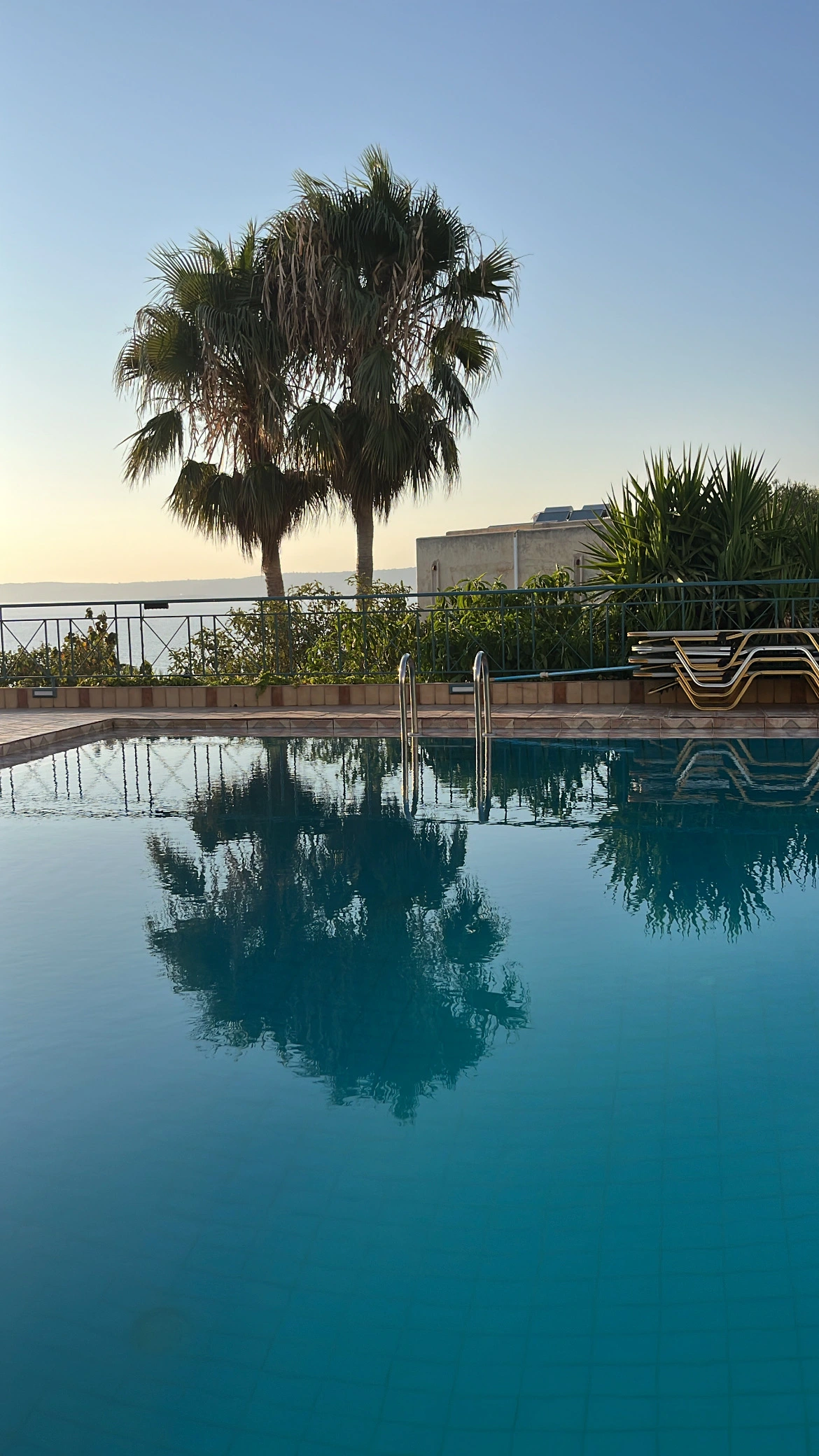 the pool casa astra